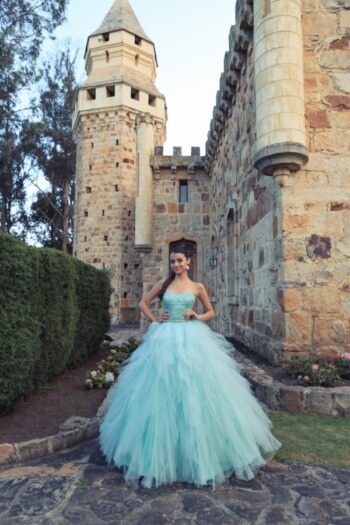 QUINCEAÑERA_MH27
