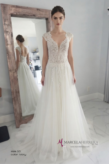 Sleeveless Lace A-Line Wedding Dress with V-Neck